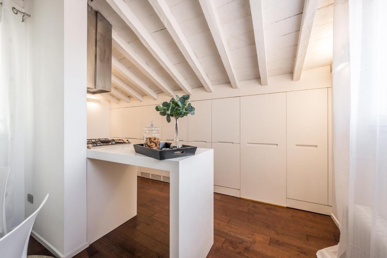 Emilia Suite Urban Modena Exterior photo